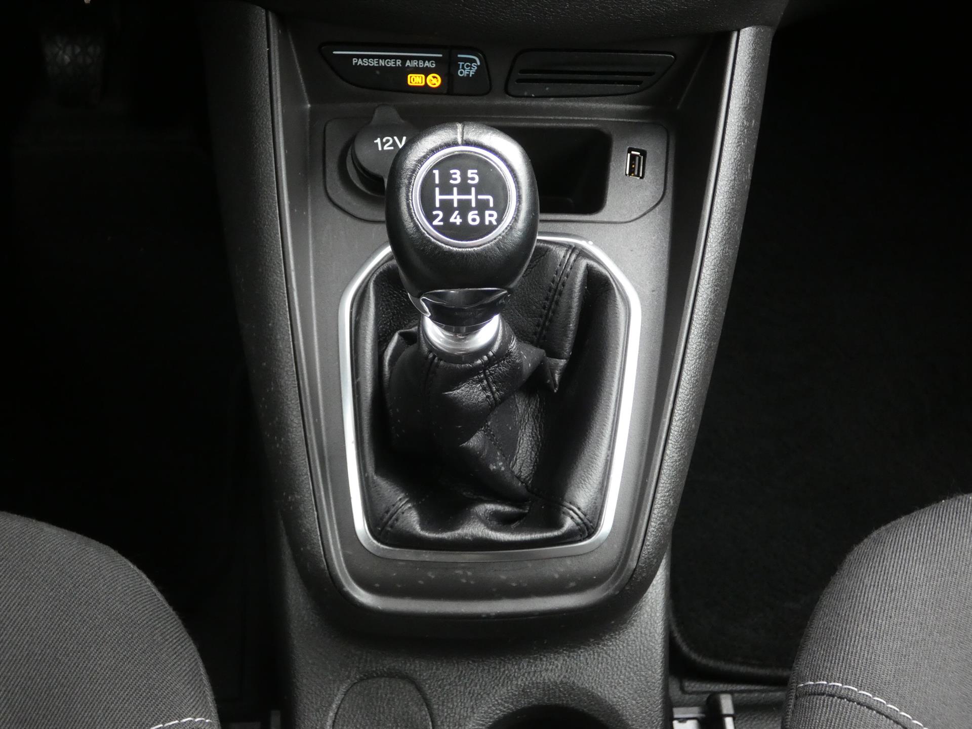 43384768-19.jpg