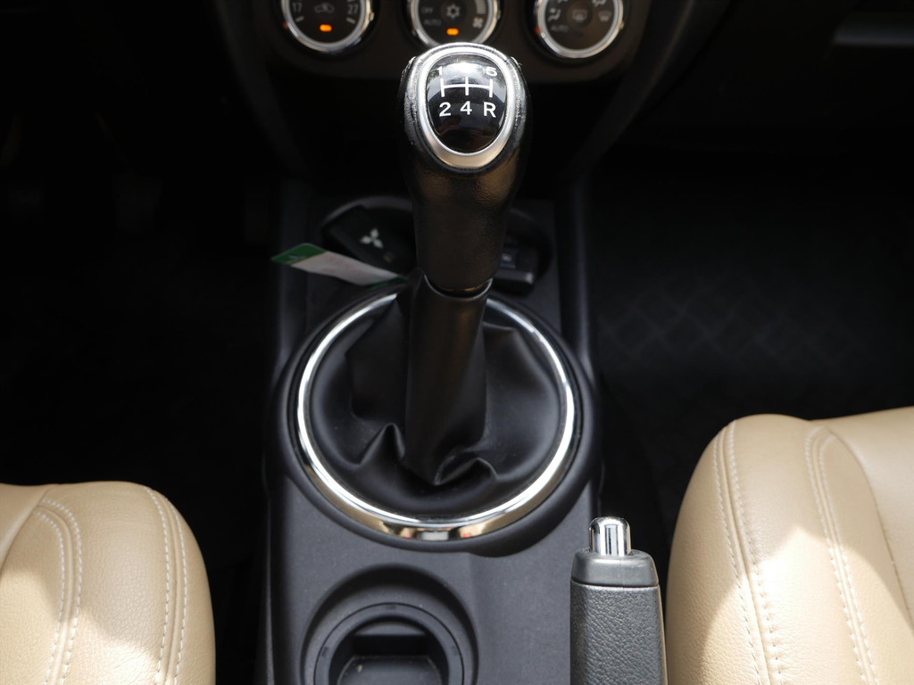 54493572-26.jpg