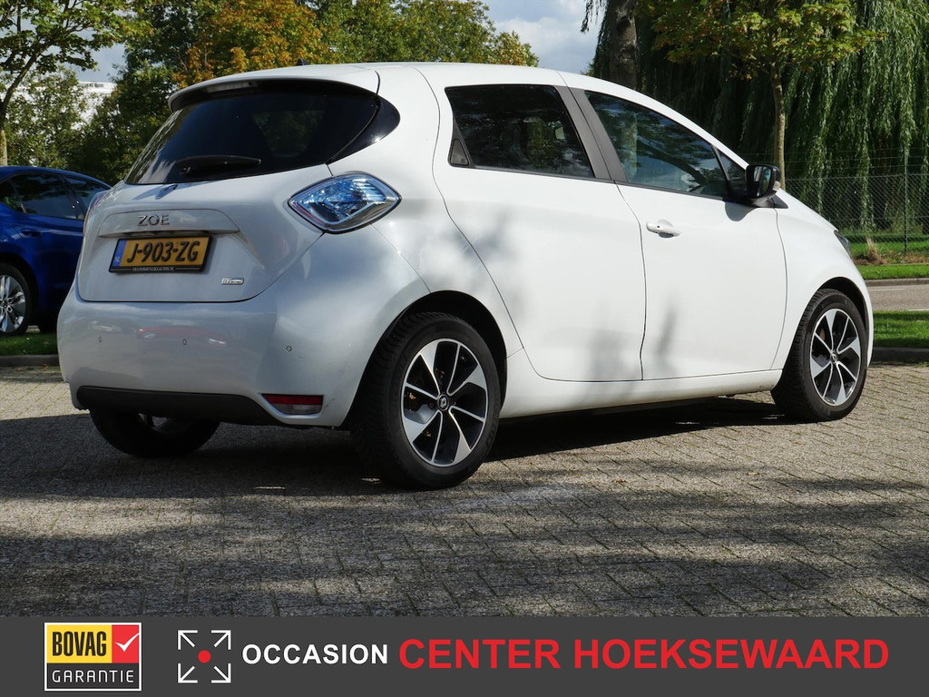 57436989-1.jpg